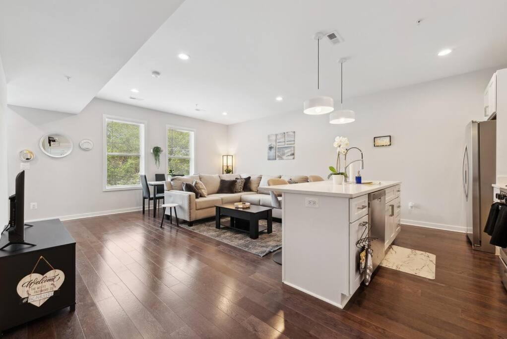 Spacious 3Bedroom Duplex With Rooftop Deck! Washington Exteriör bild